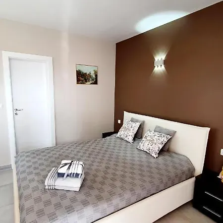 Apartment Ines