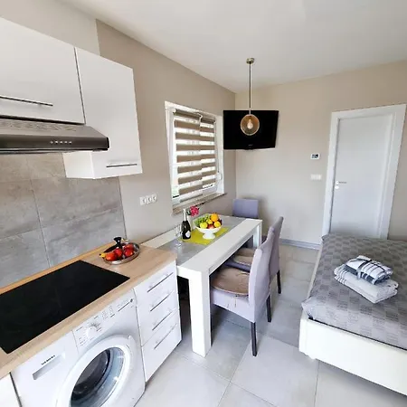 Ines Skofije -near Koper&trieste Apartment *