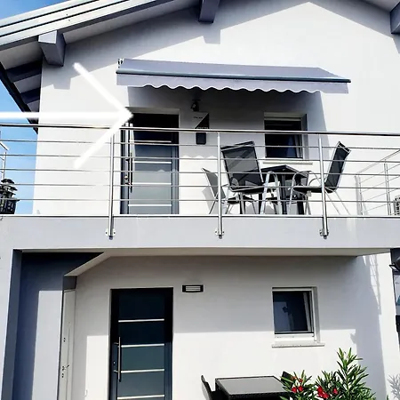 Apartment Ines Zgornje Skofije