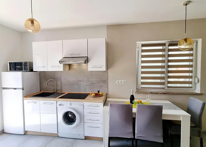 Ines Appartamento Zgornje Skofije